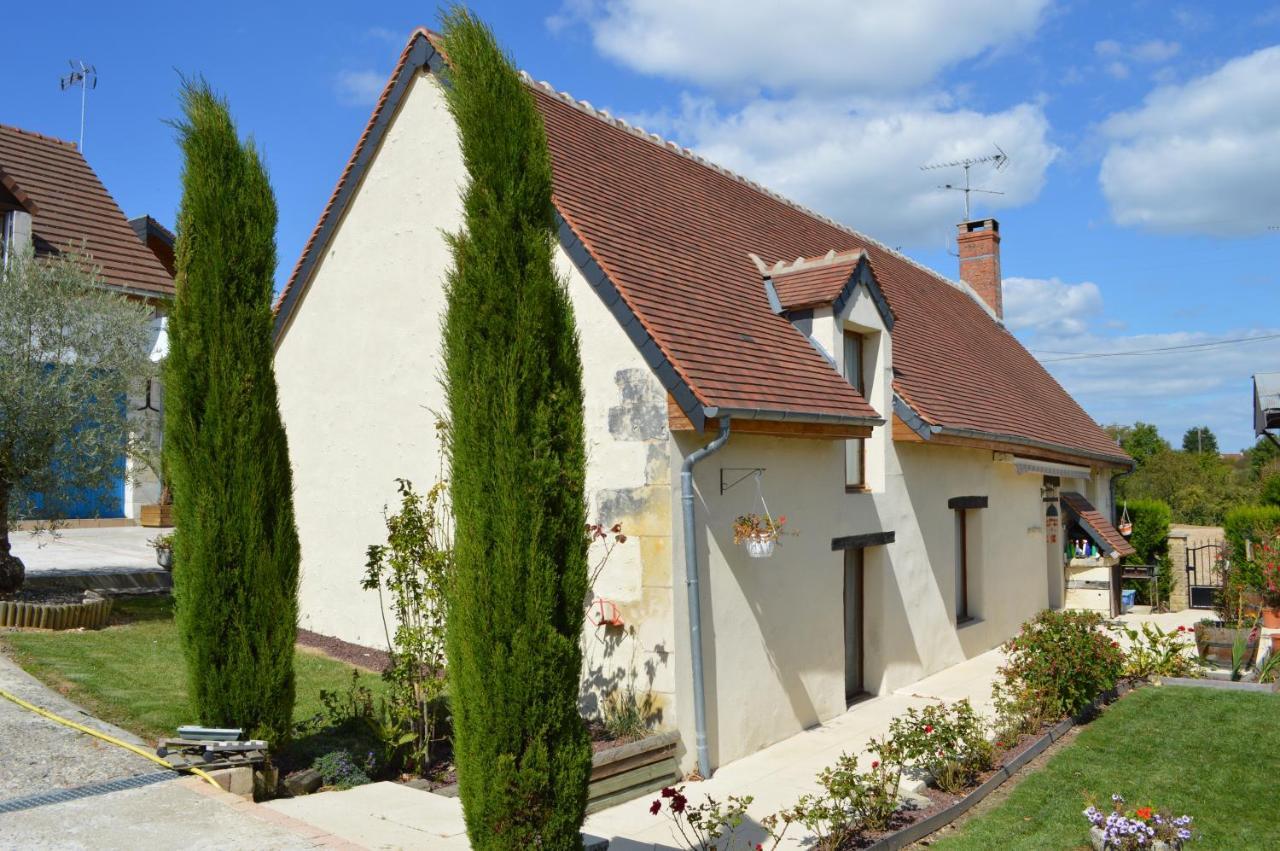 Les Gites De La Chapiniere Châteauvieux エクステリア 写真